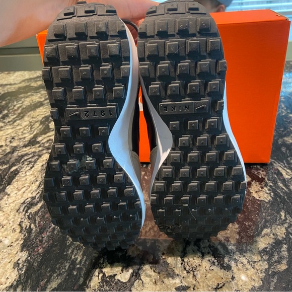 Women’s Nike Waffle Debut Sneakers. Size 7.5 - Picture 10 of 10